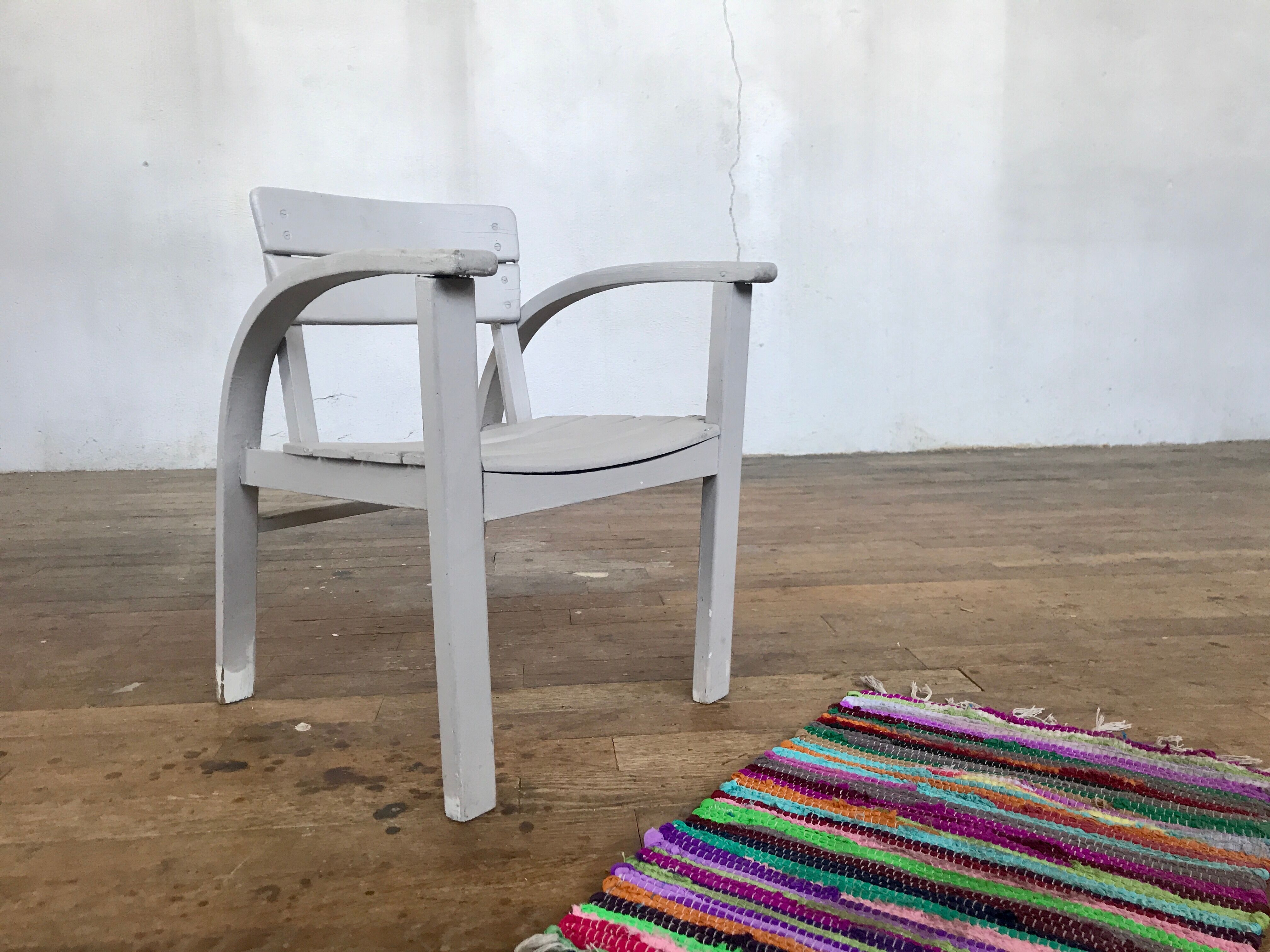 Fauteuil vintage pour enfant blanc gris clair 1950
