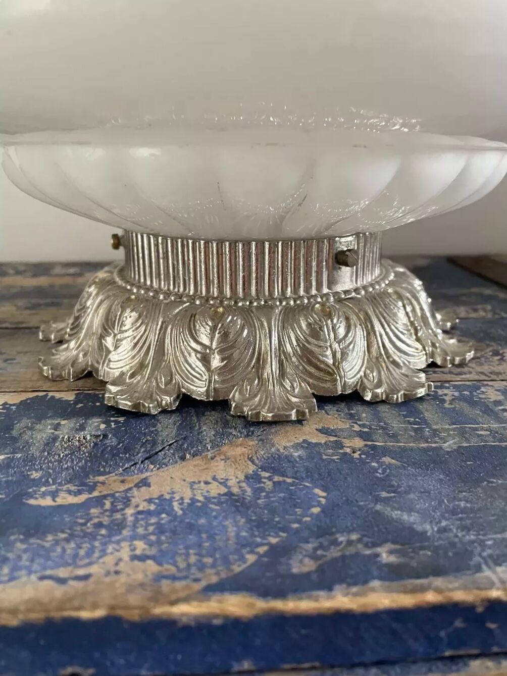 Art Deco ceiling lamp in white opaline