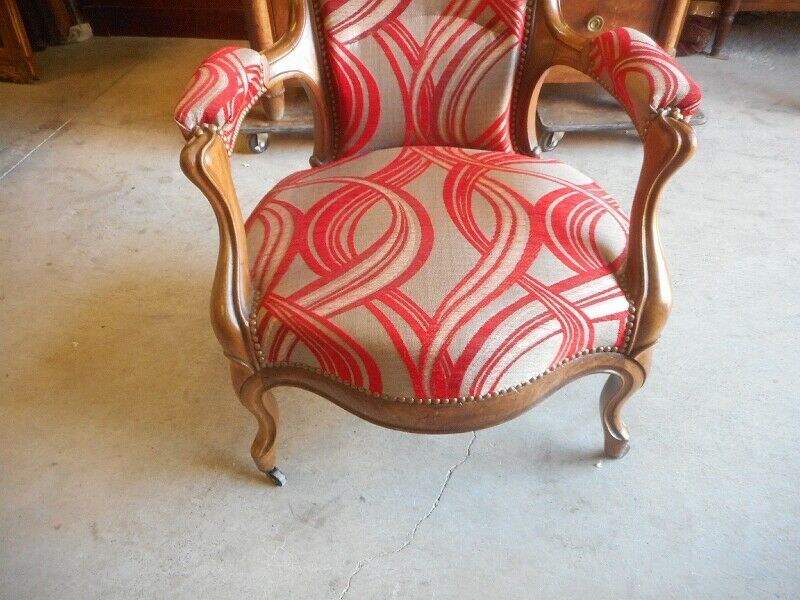 19th century Voltaire walnut armchair