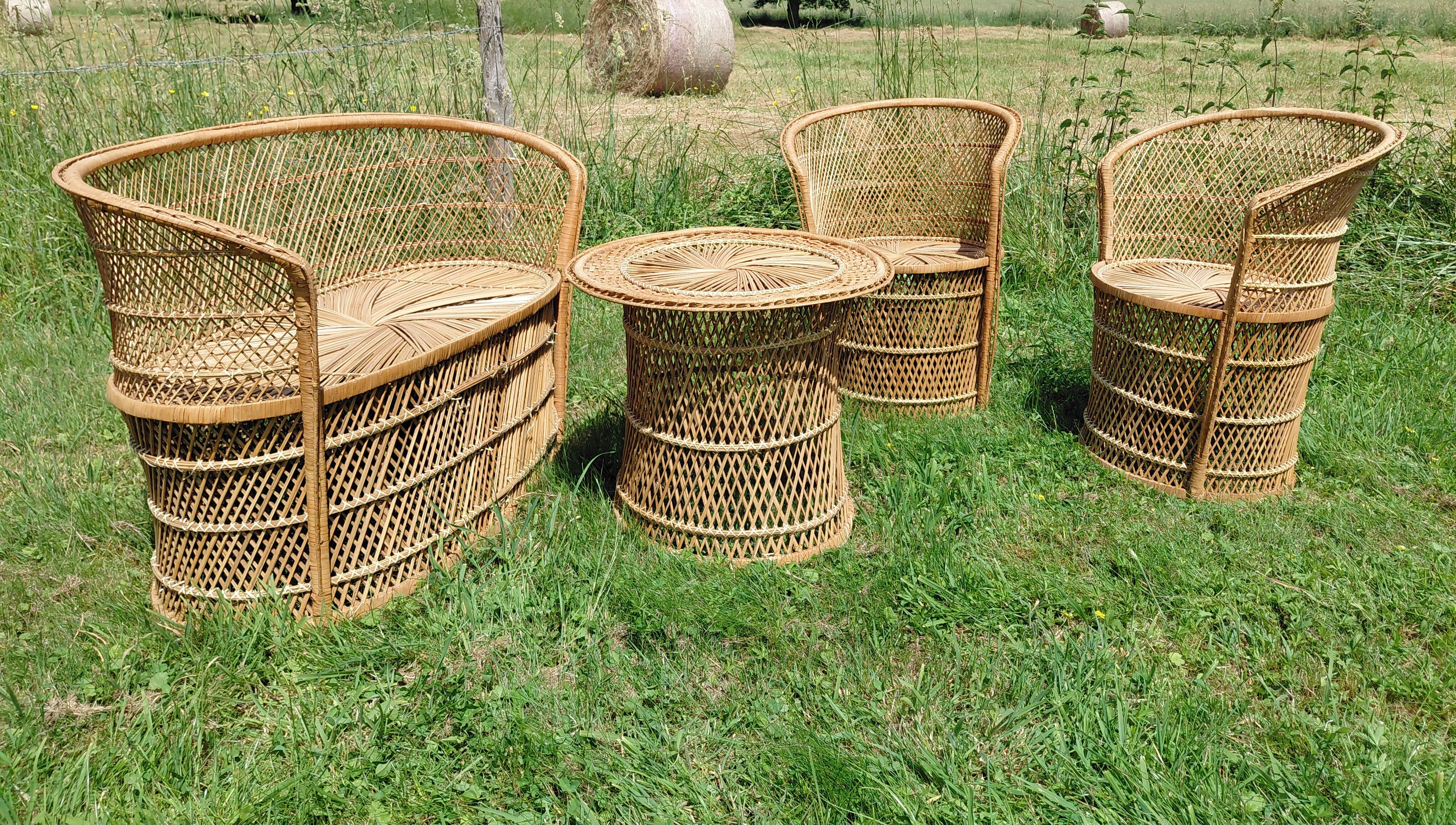 Vintage garden furniture in wicker rattan 1960 - complete 4-piece set