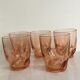 Lot de 5 verres teintés rose à base carré à vague