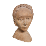 Bust woman