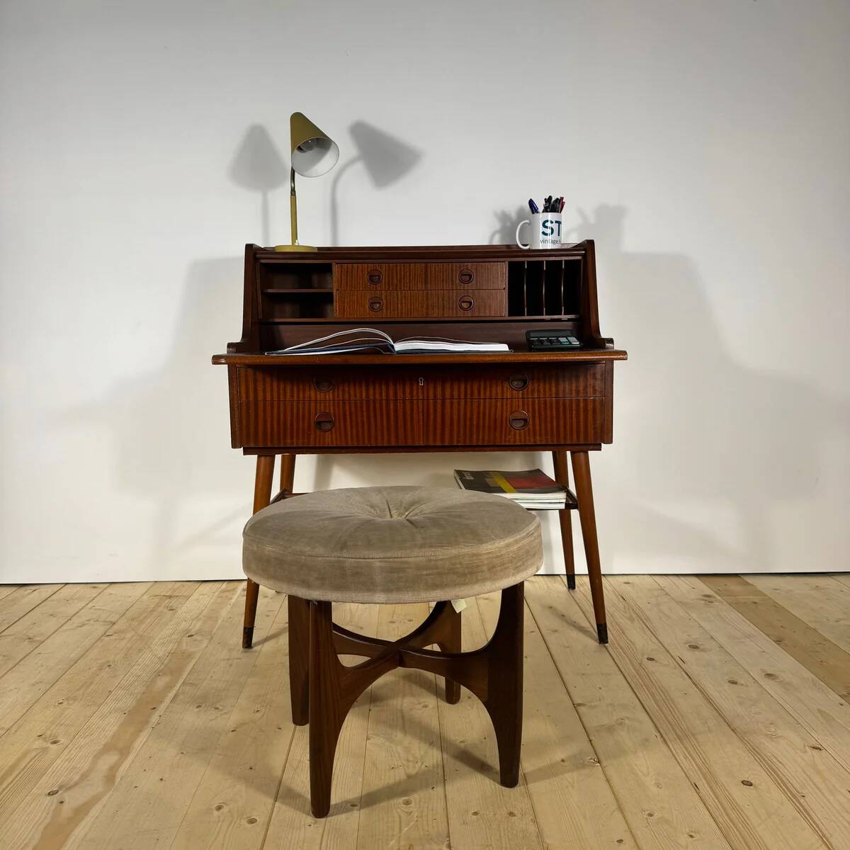 Secretary AB Bröderna Gustafssons – Mid-century Scandinavian design