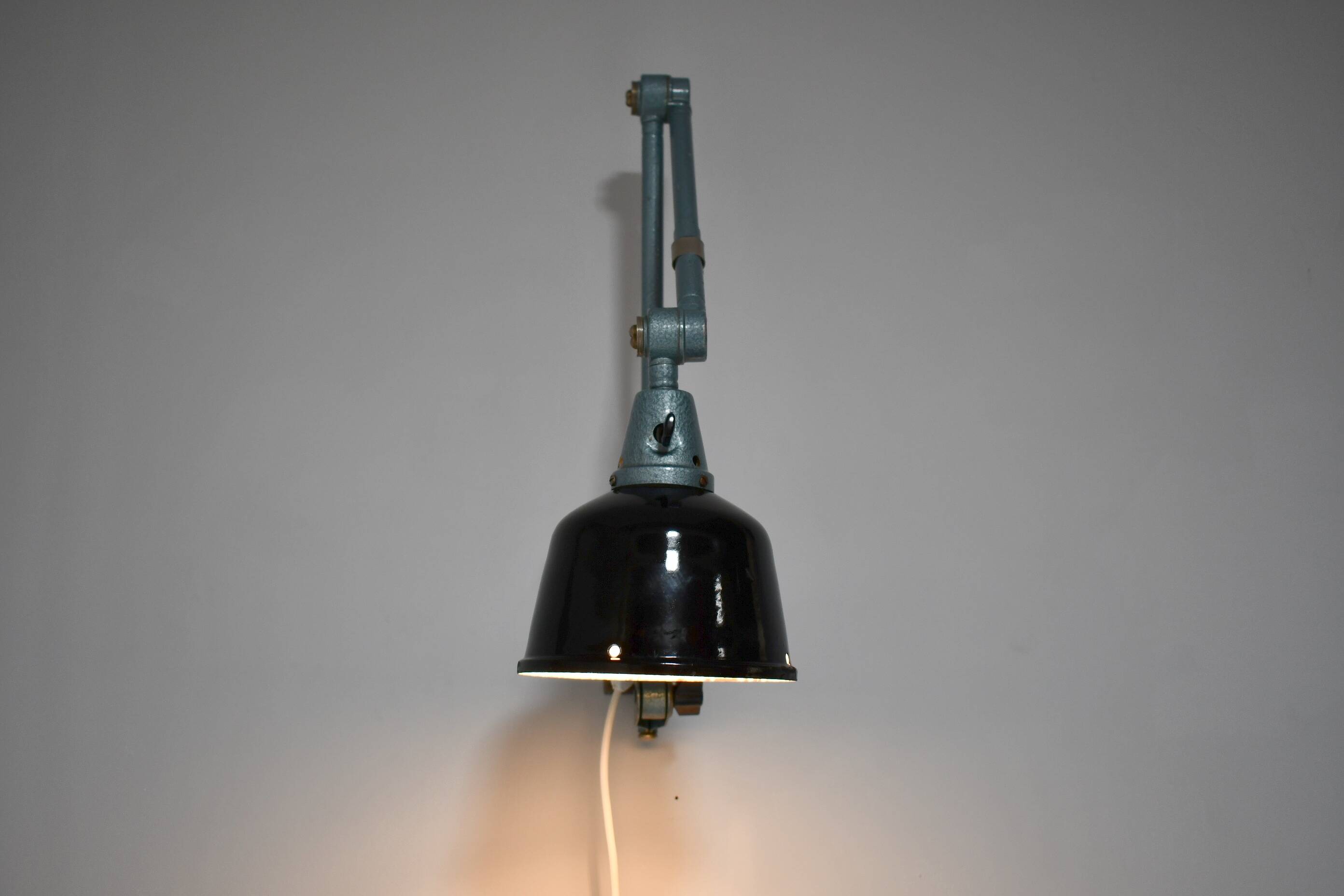 Articulating studio lamp by Midgard. Germany 1950s