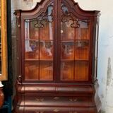 Mahogany showcase
