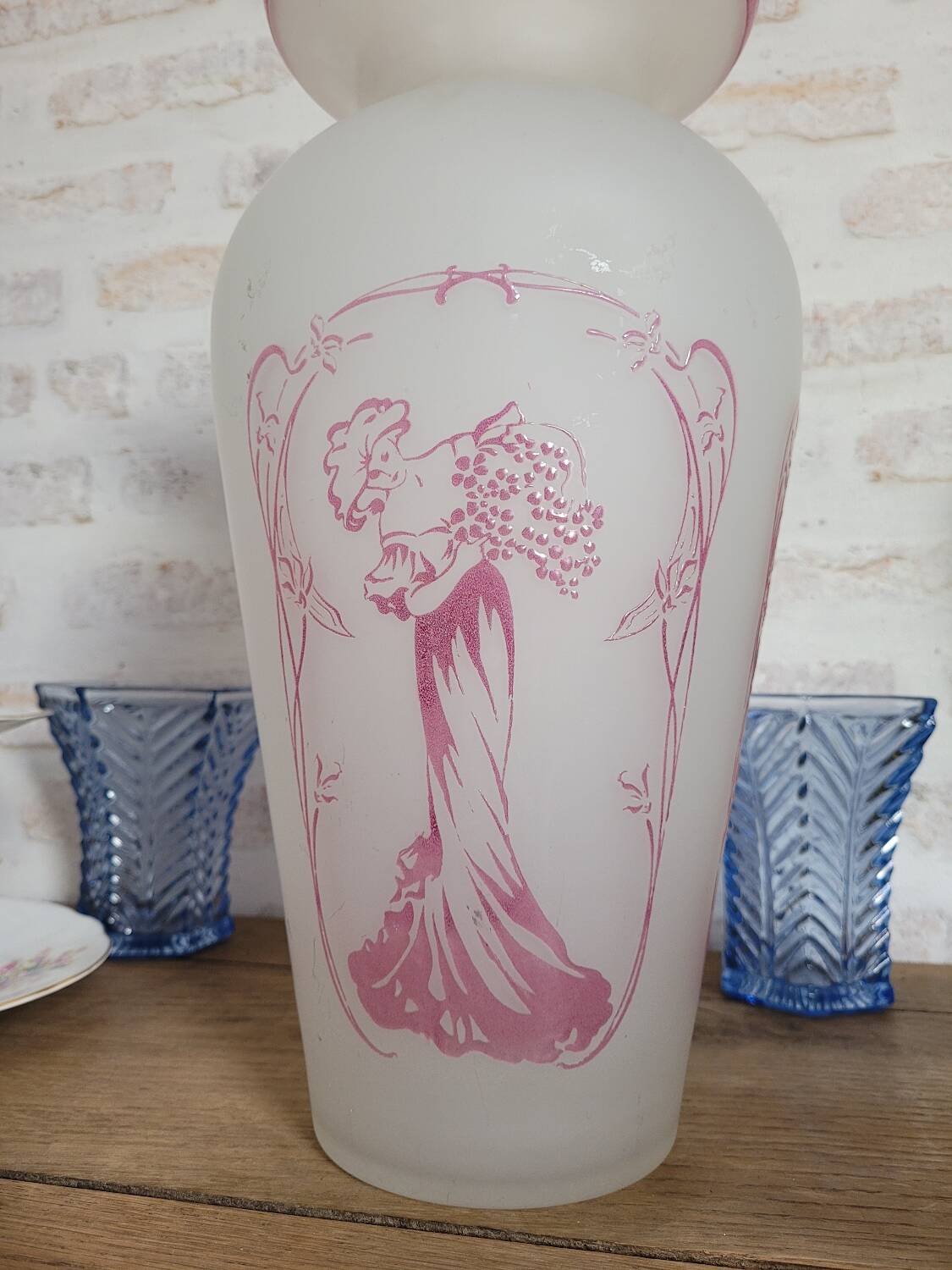 Large Art Nouveau vase