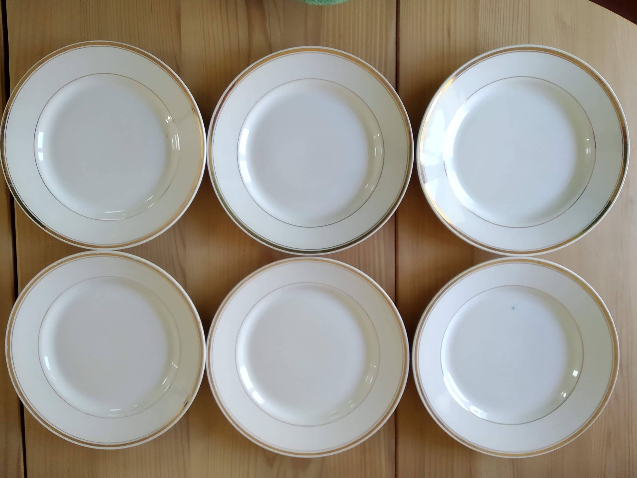 6 Vintage Moulin des Loups Gold-Edged Dinner Plates