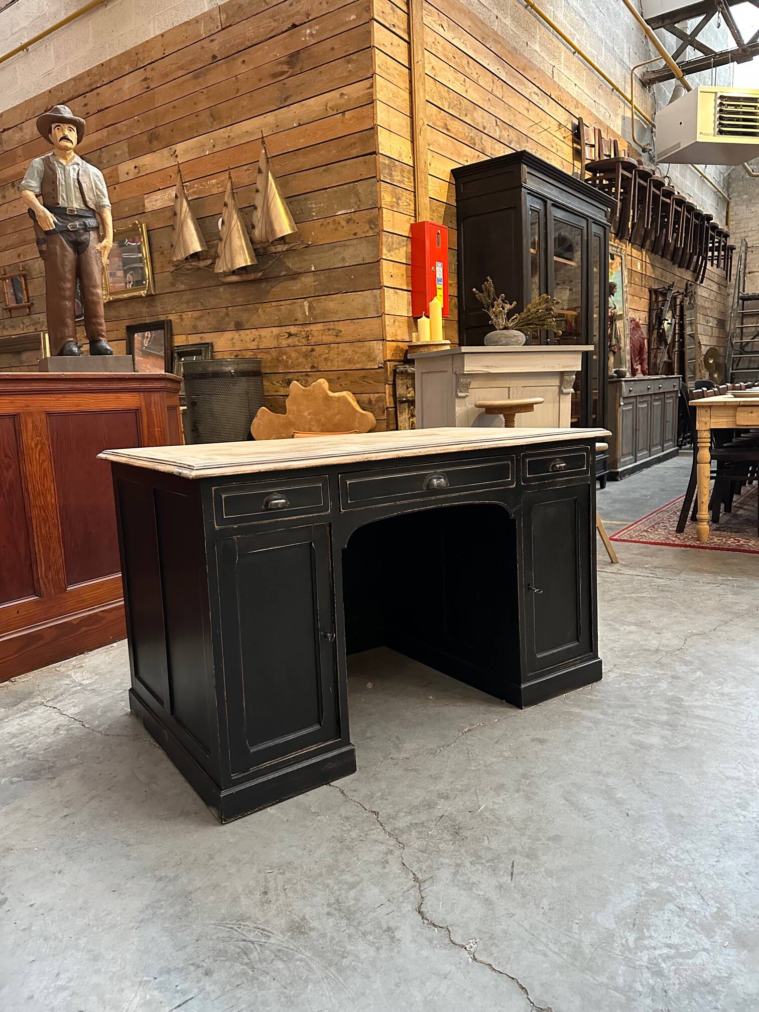 Early 20th century oak desk