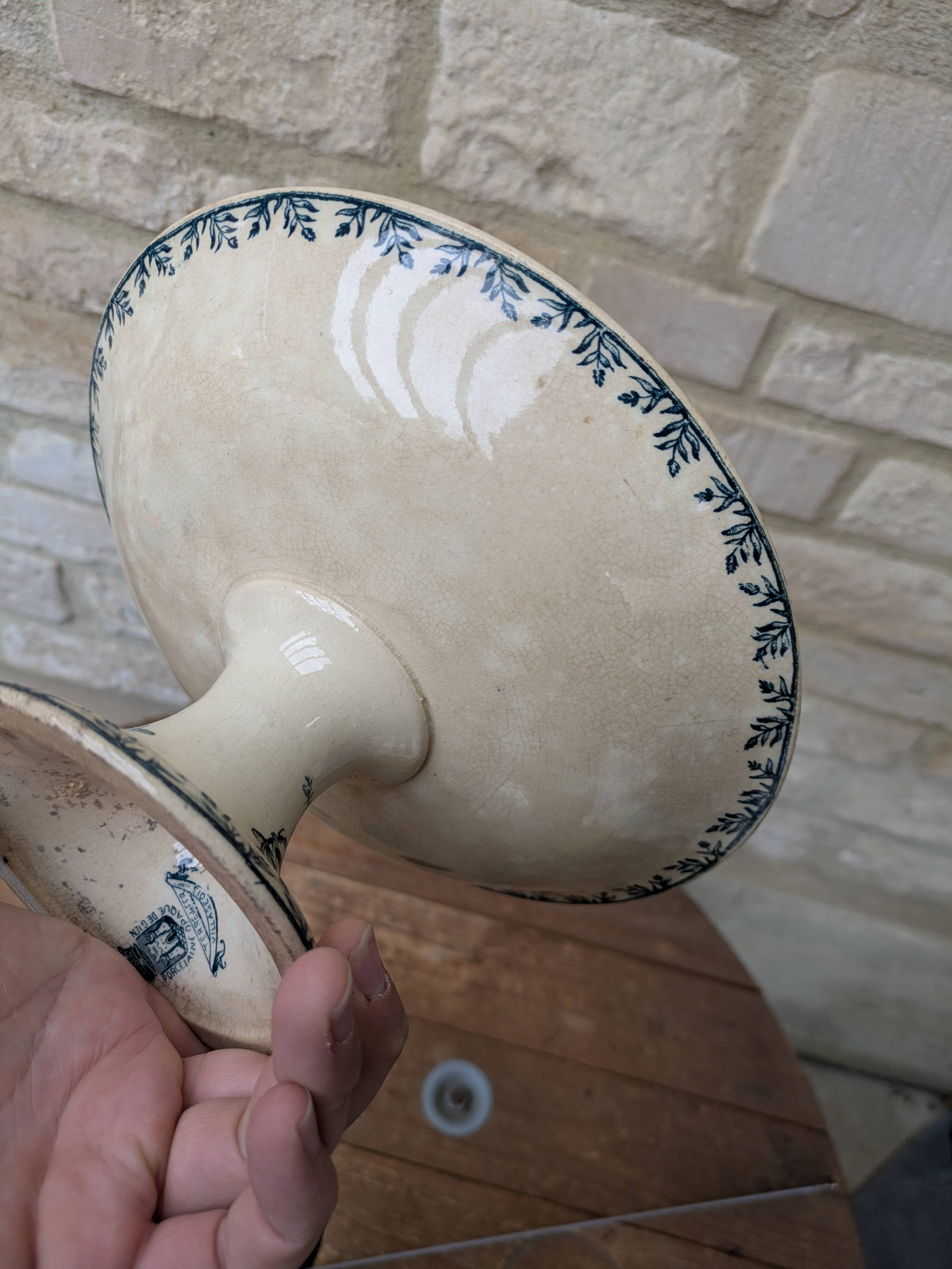 Opaque porcelain compote from Gien, Villageois model, Terre de Fer.
