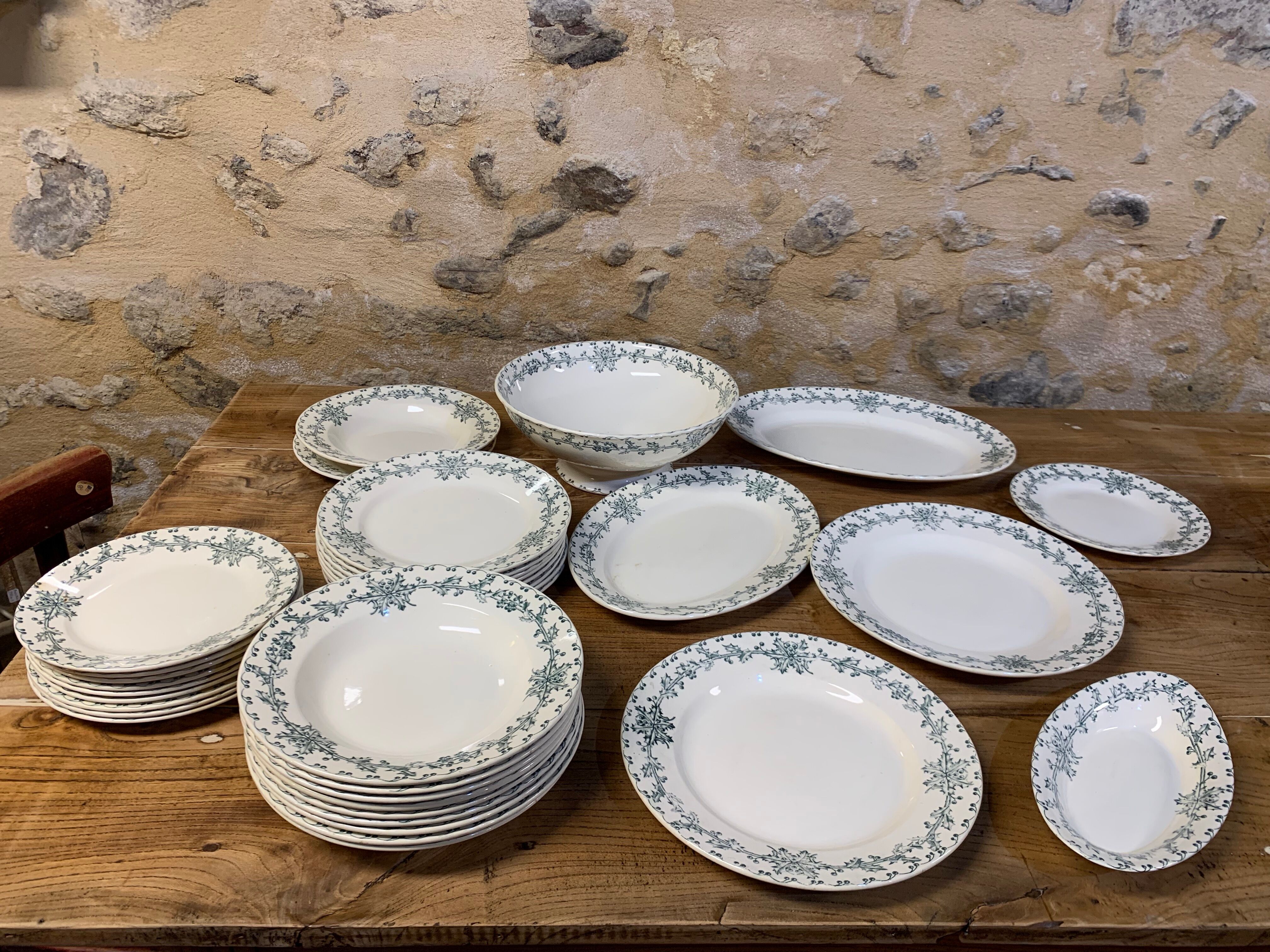 Table service in Emile Bourgeois earthenware, XIXth