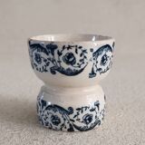 Iron earth egg cup
