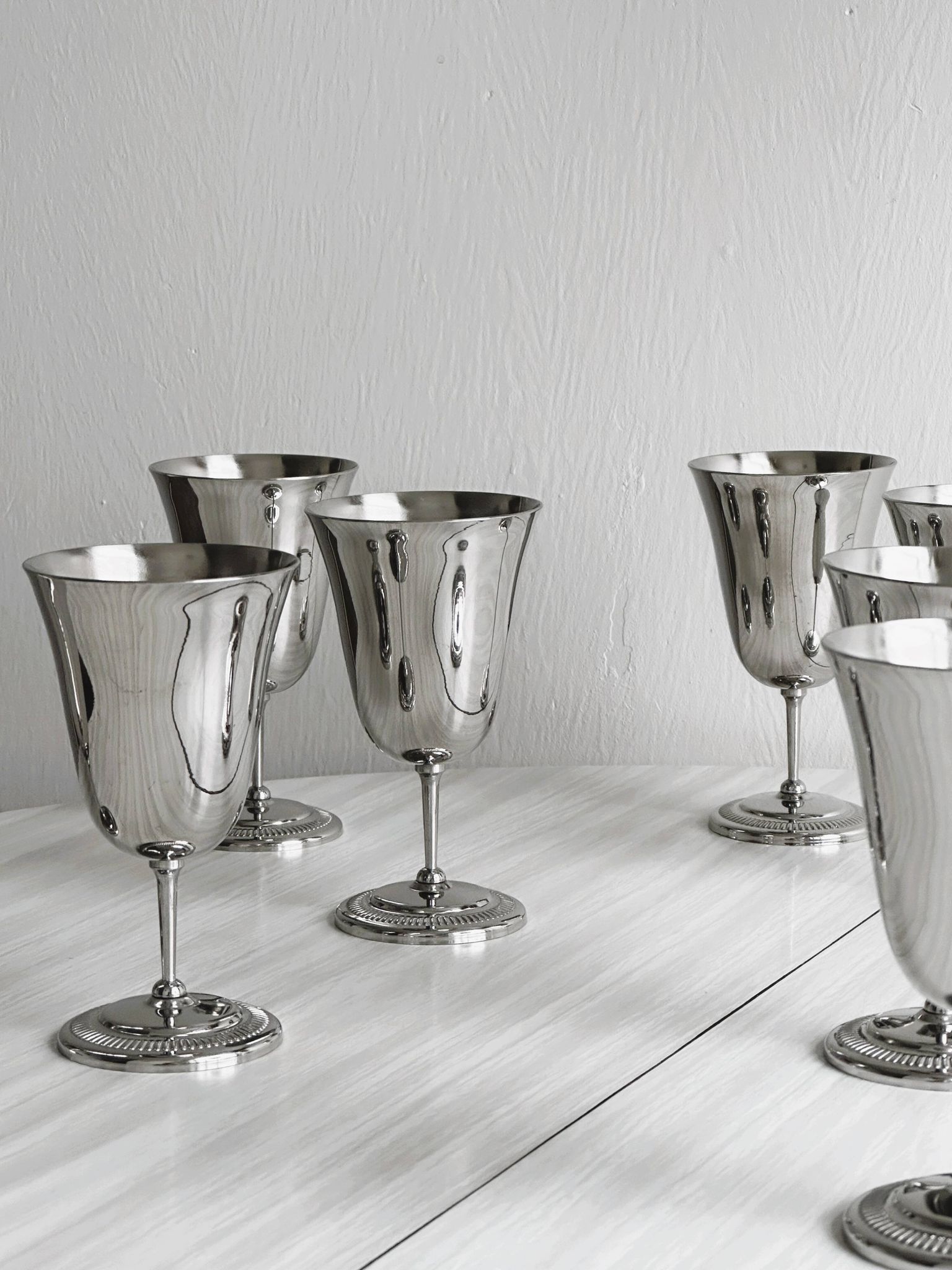 Lot de 8 coupes à pied