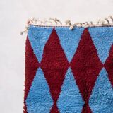 Traditional handwoven Berber rug, size 100 x 200 cm