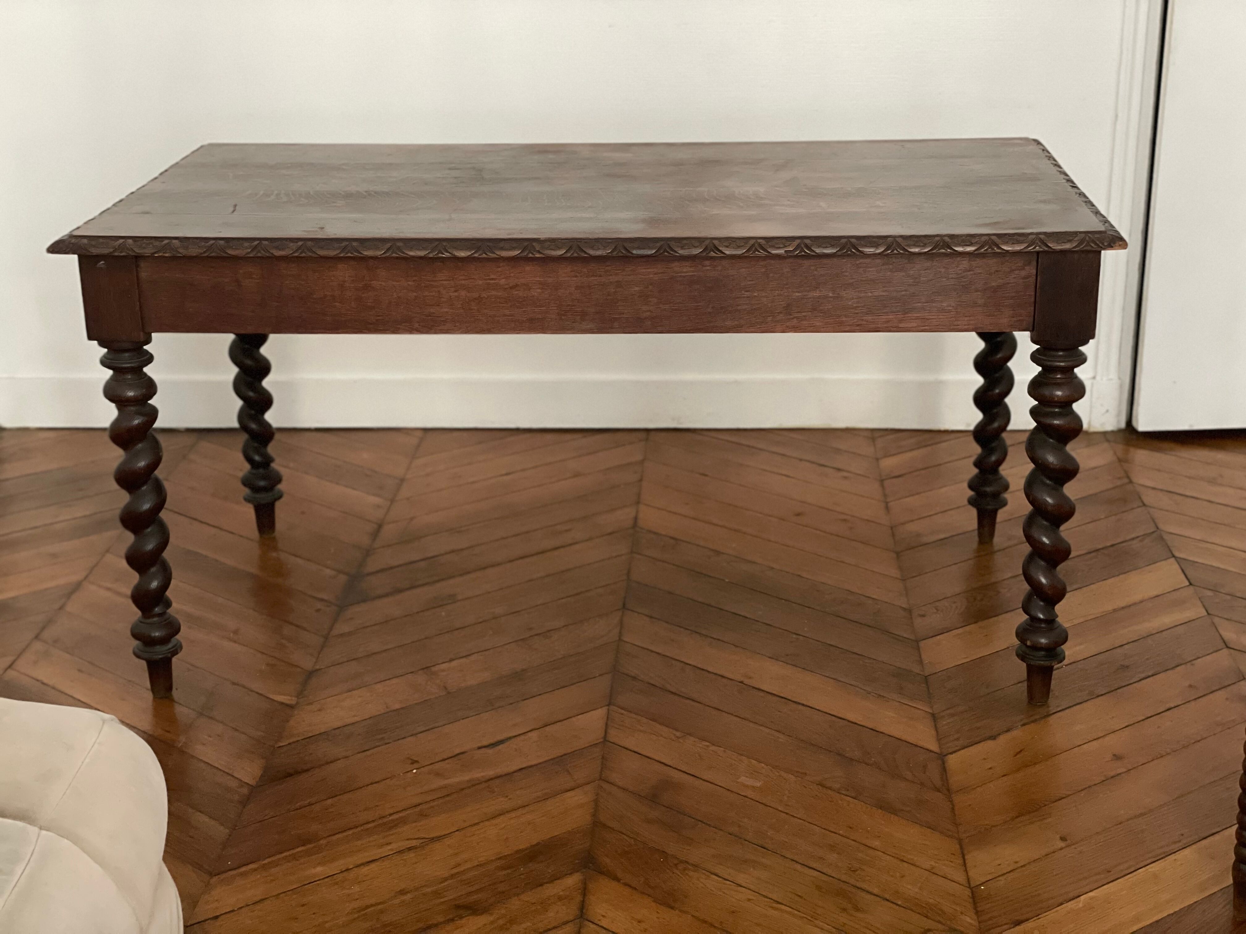 Old farm dining table Louis XIII turned wood