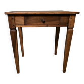 Writing table in walnut, 18th century, provincial work.