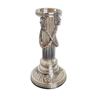 Silver metal laurel candle holder