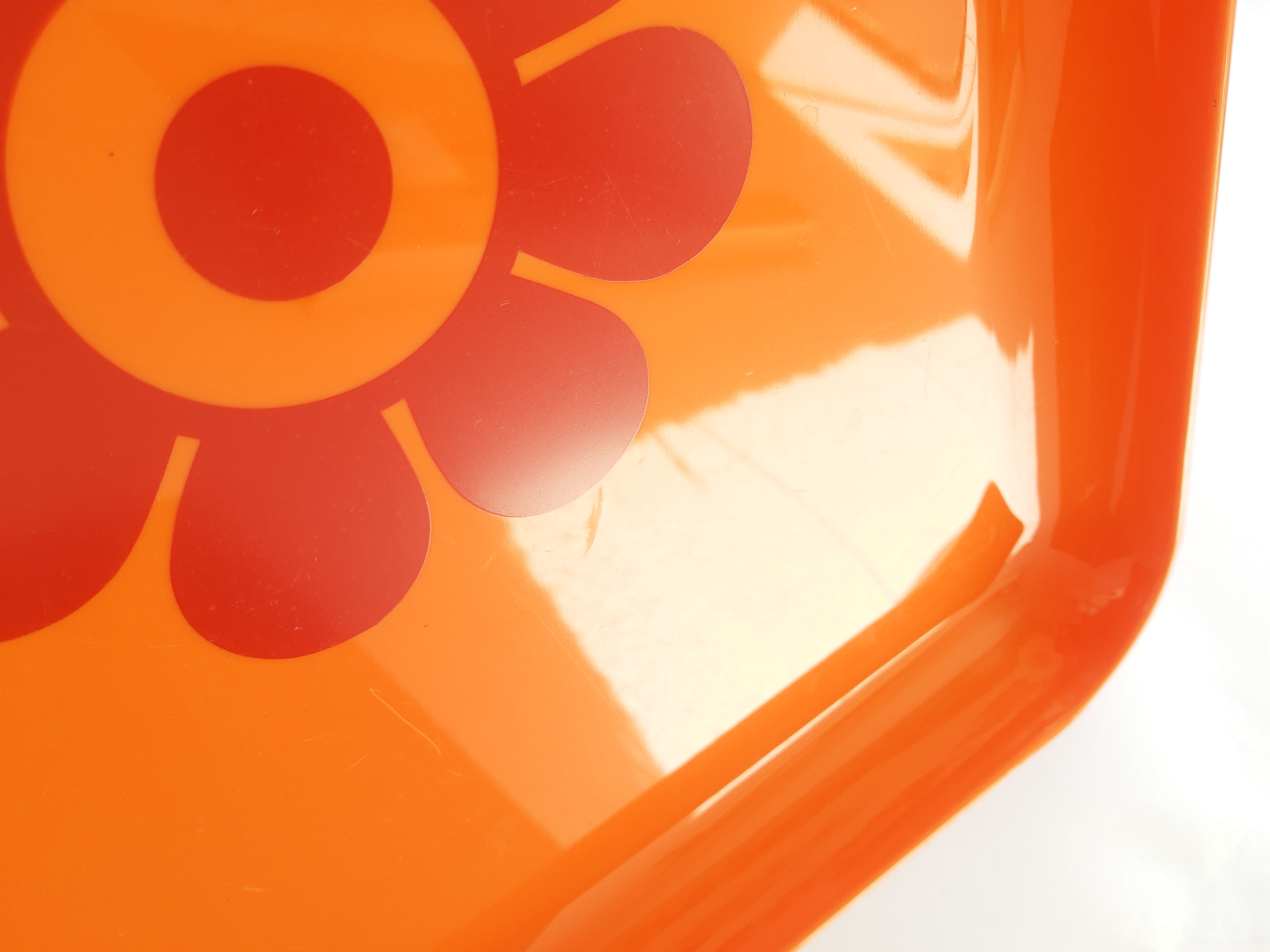 Orange plastic tray Altuglas injected flower seventies 70s vintage