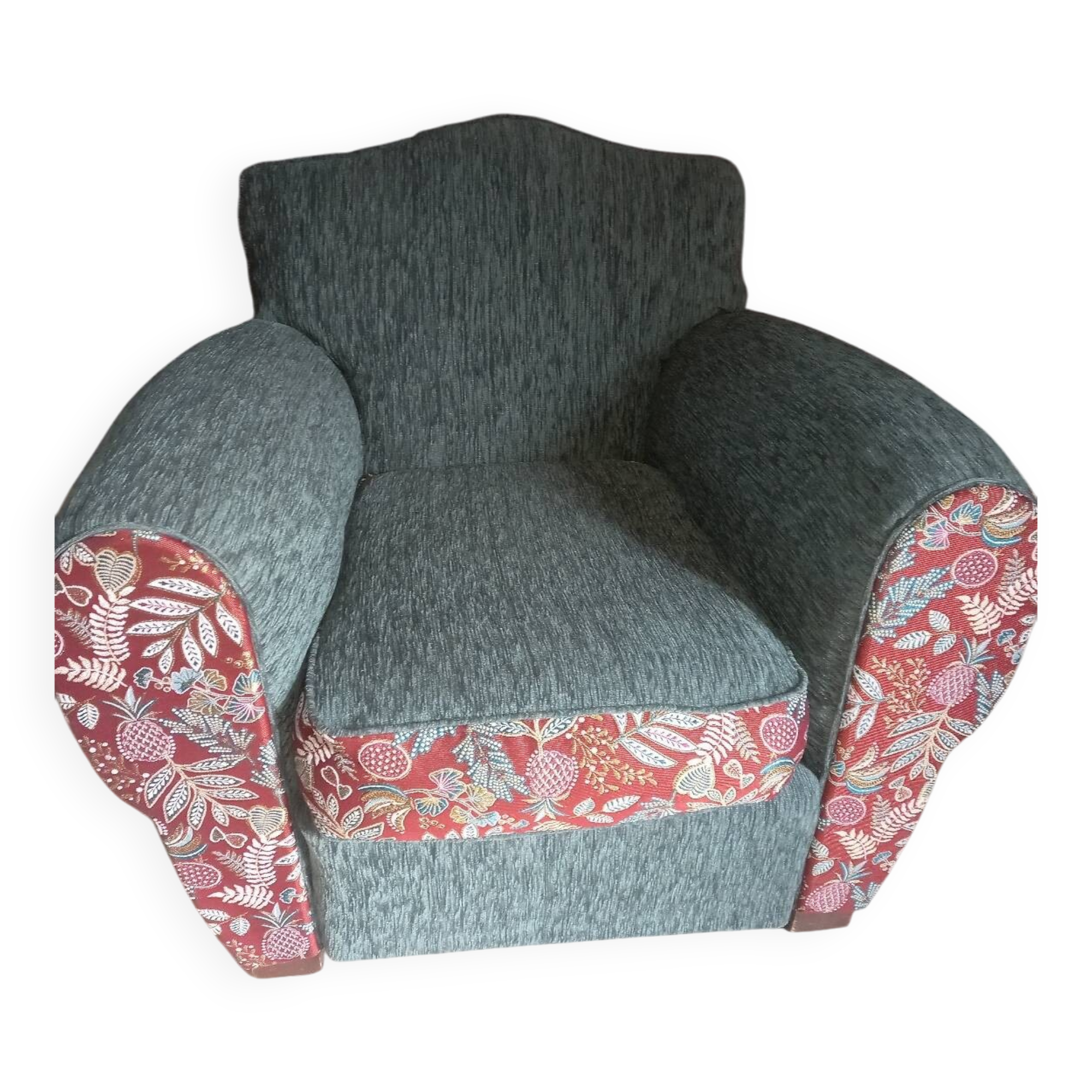 Restored vintage armchair from the 1940s-50s – provenance Nadia Barentin