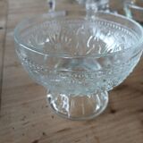 5 coupes anciennes en verre transparent