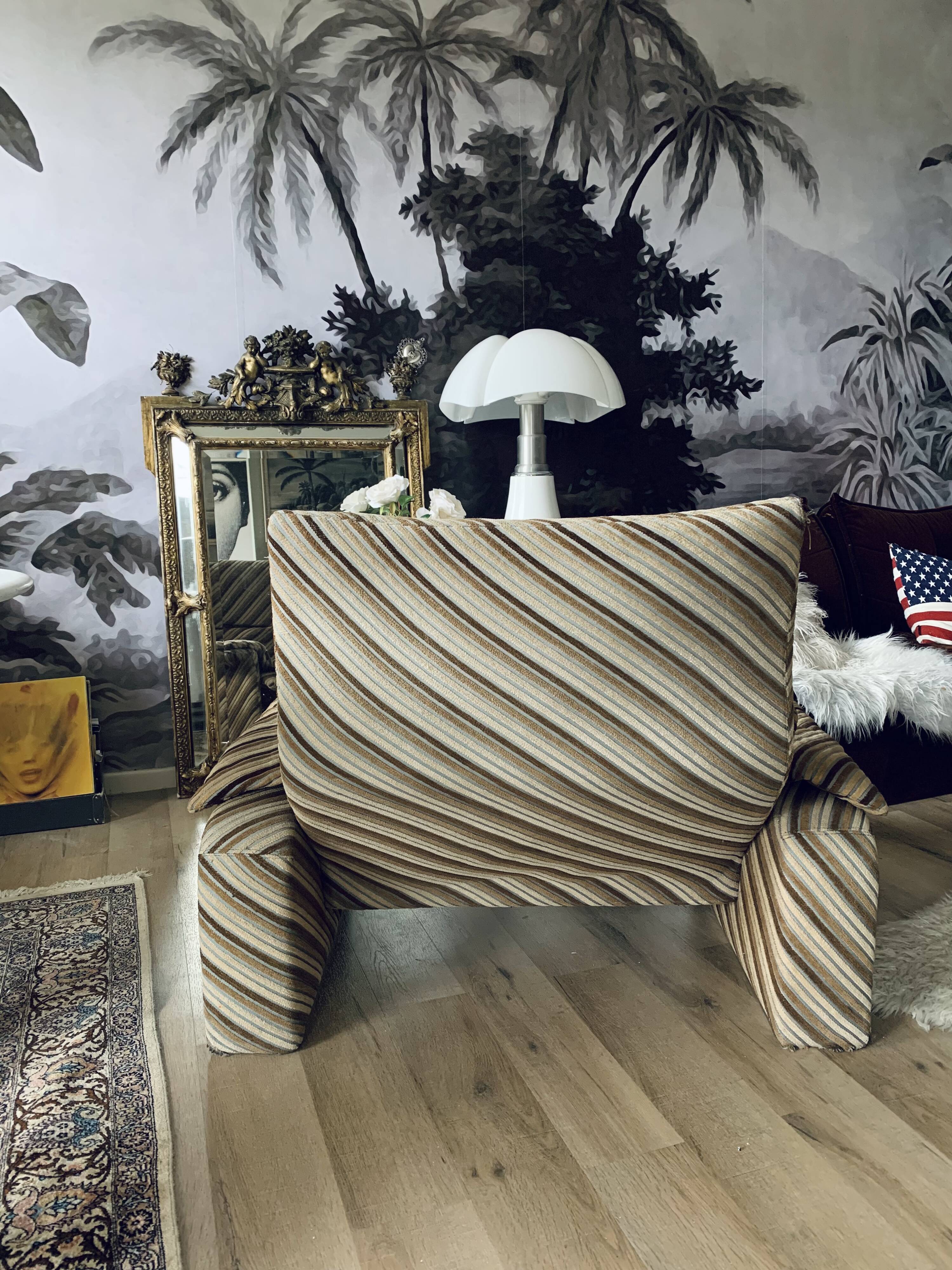 Vintage armchair Saporiti