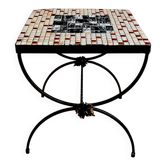 Petite table d’appoint en fer forgé et mosaïque de céramique – années 1950-1960