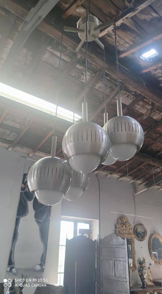 Lustre en cascade vers 1970