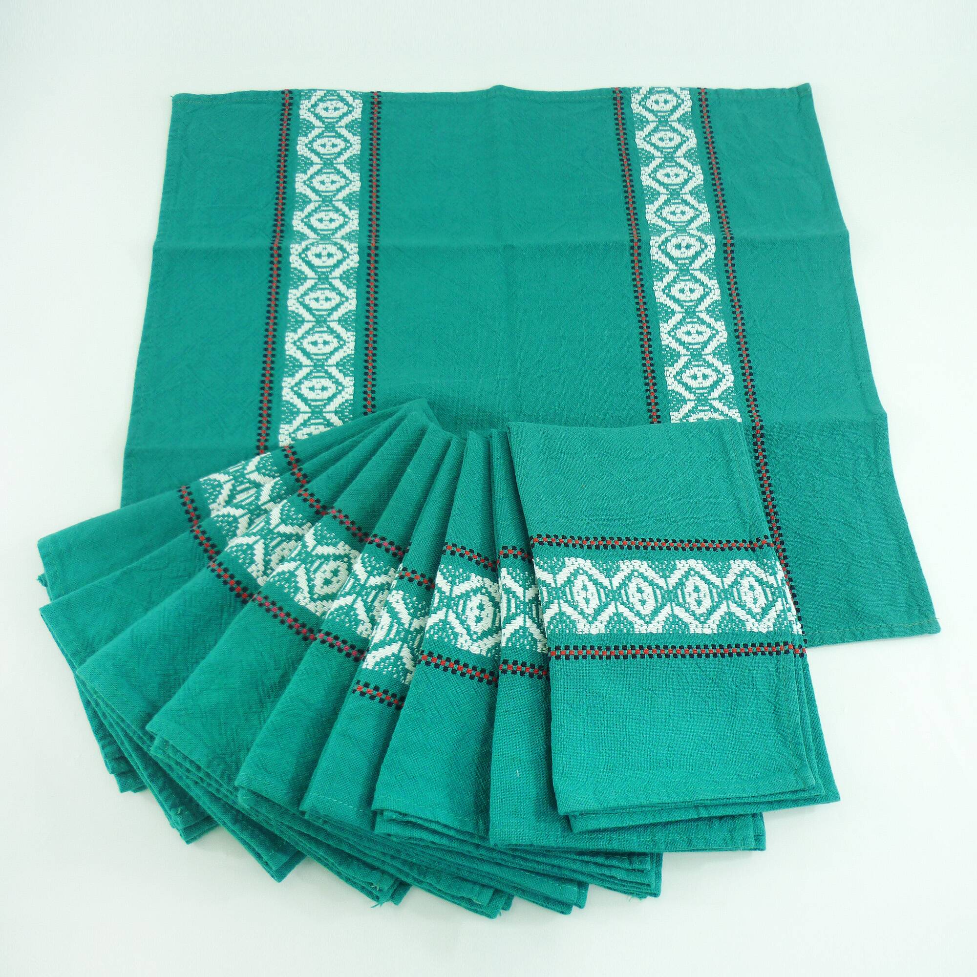 10 green cotton napkins - embroidered Basque-style designs