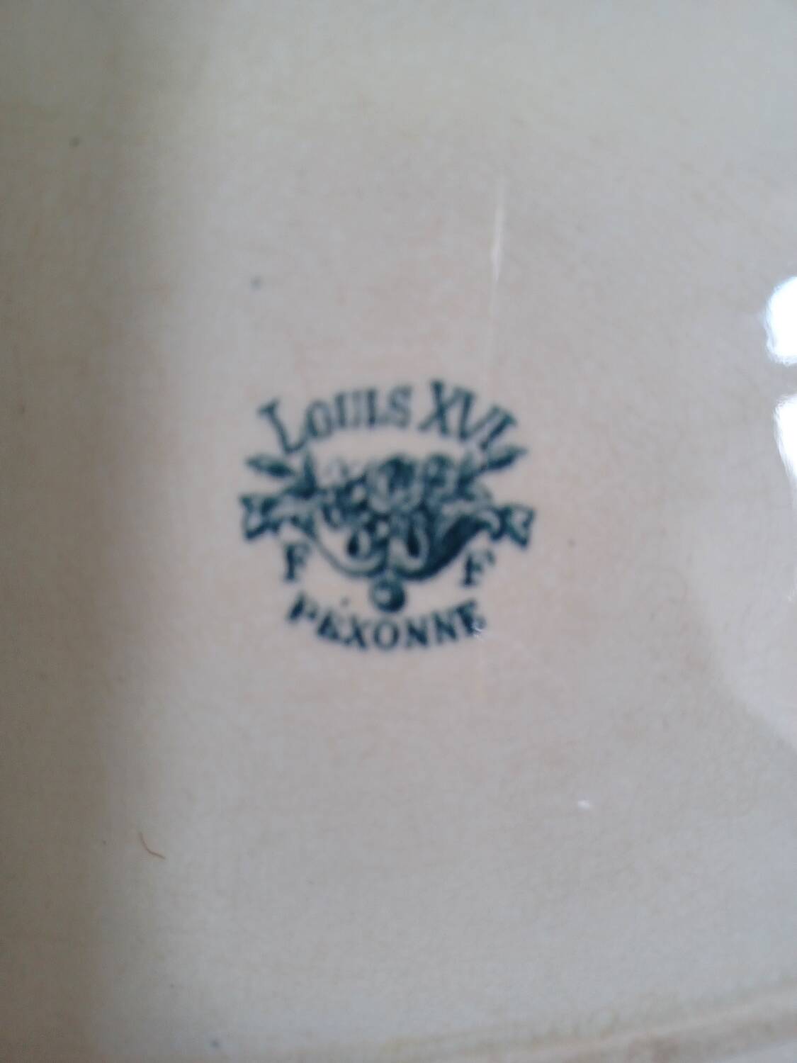 Oval plate Louis XVI Pexonne