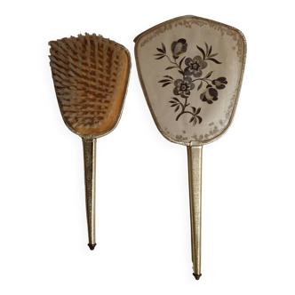 brosse et miroir