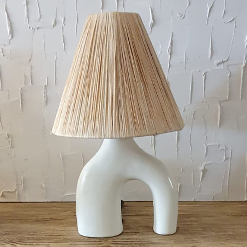 Tadelekt lamp with raffia shade