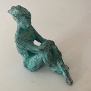 Femme assise - bronze original d’art