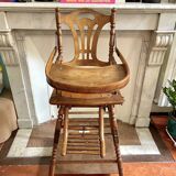 Chaise haute bébé ancienne