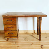 Asymmetrical vintage desk