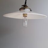 Suspension en opaline blanche, 1940