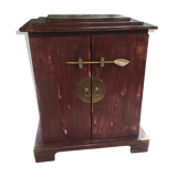 Oriental inspired furniture, made of pallet wood