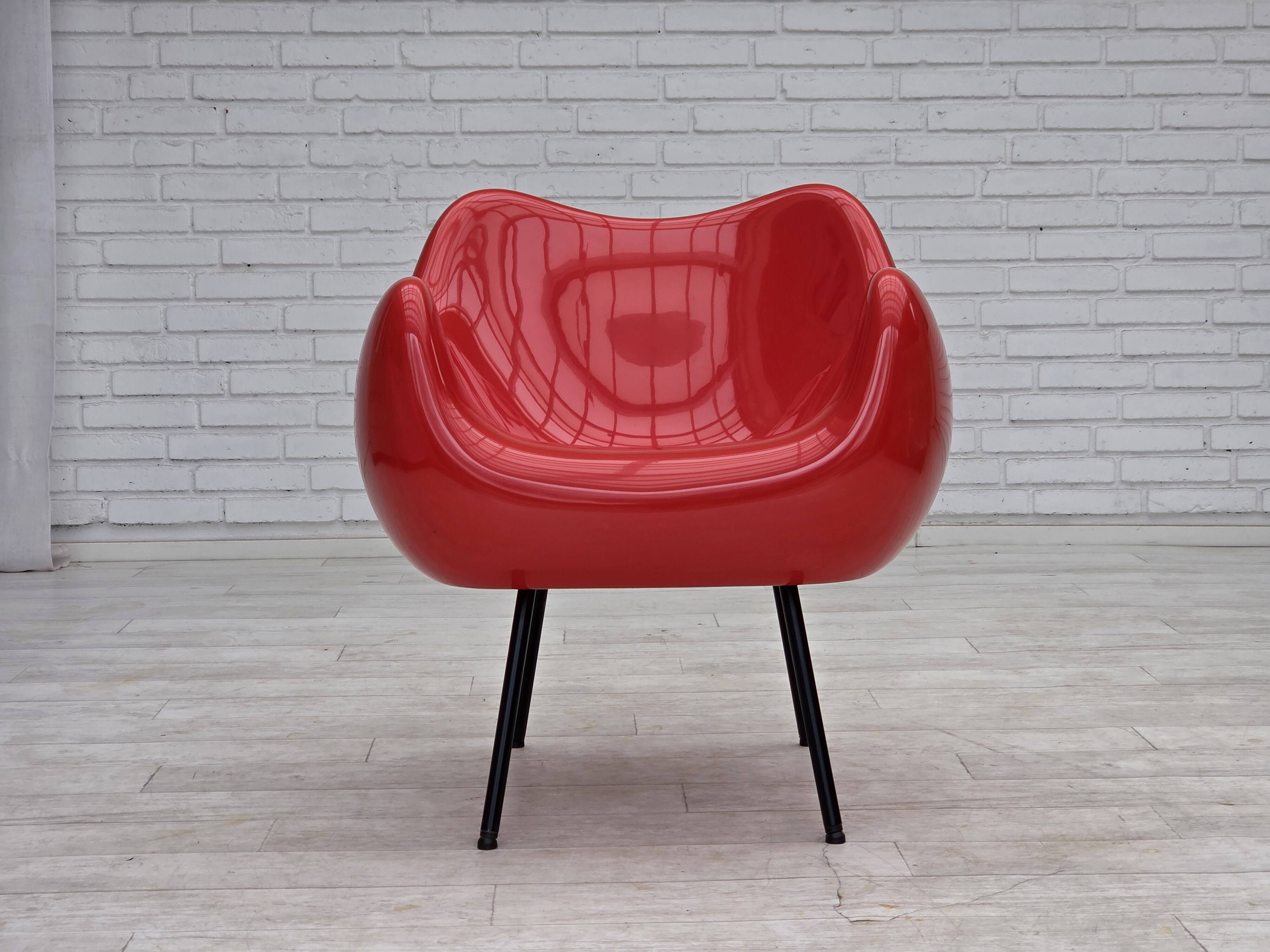 1960s, socialist realism design icon by Roman Modzelewski, model RM58.