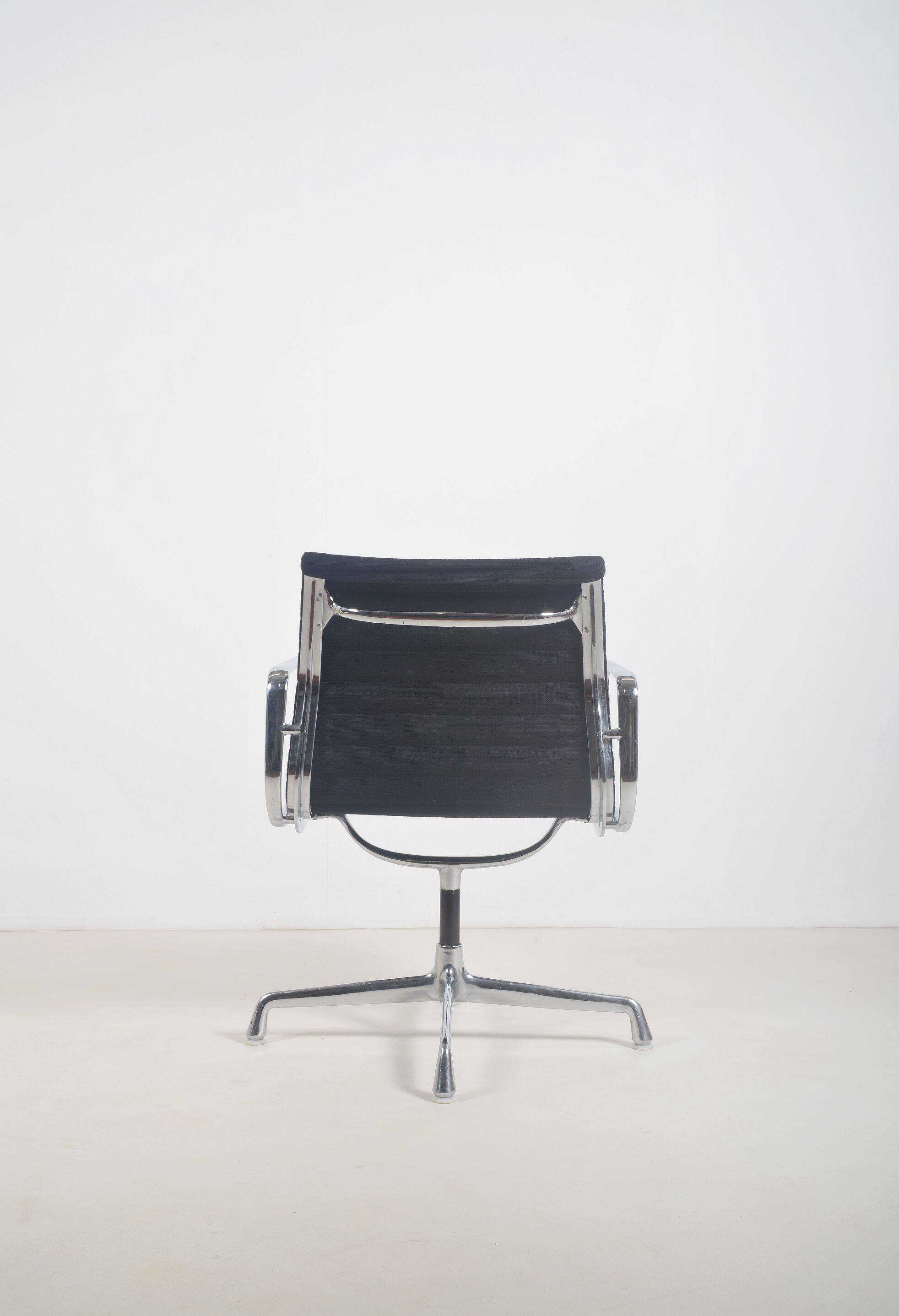 Office chair EA108 designed by Charles and Ray Eames for Herman Miller