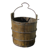 Seau de puit ancien