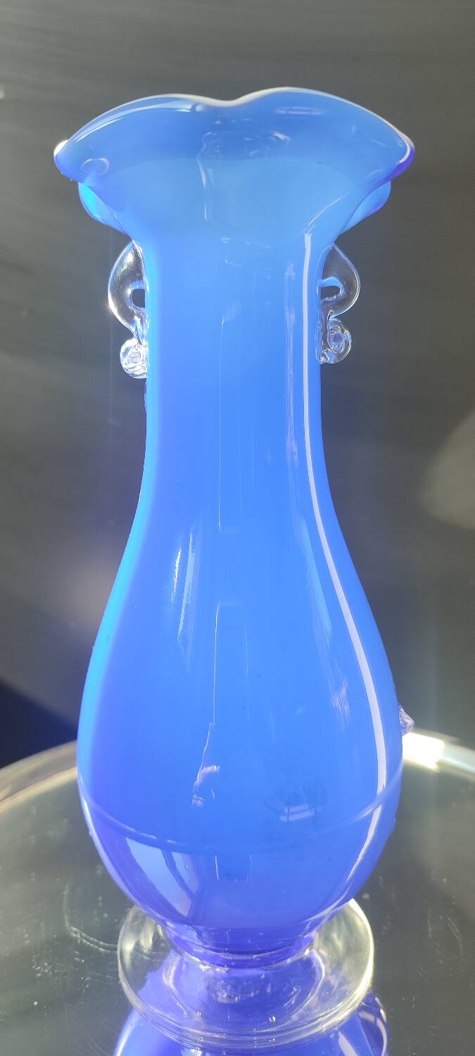 Italian blown glass art vase