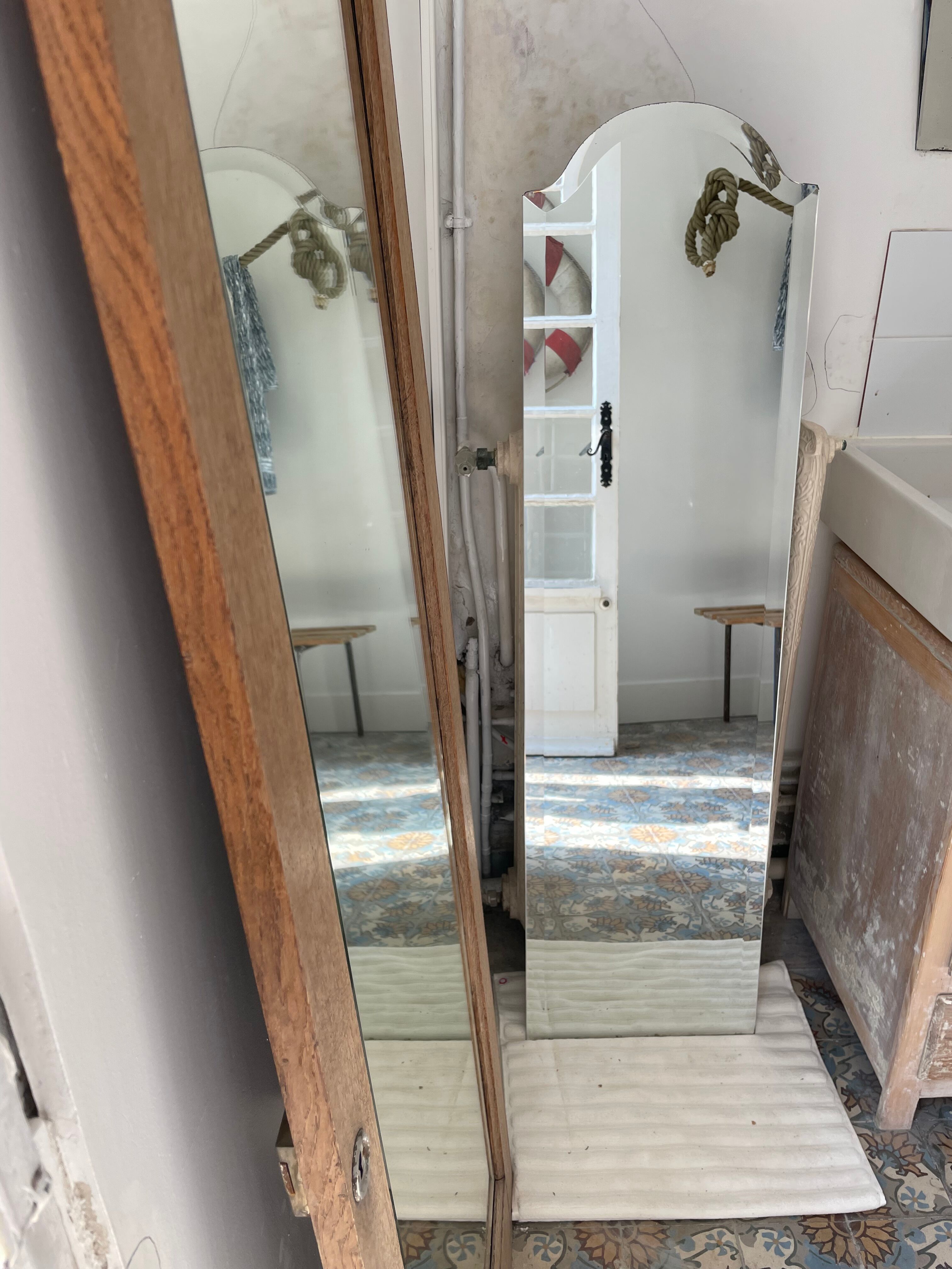 Beveled mirror 136x37cm