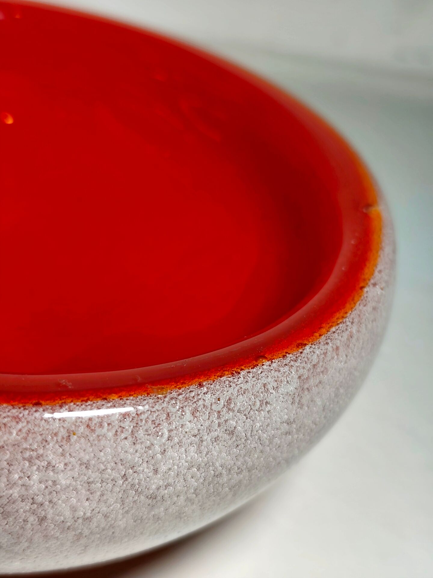 Murano glass bowl. Italy, 1970s.