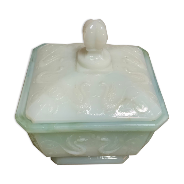 Sucrier en opaline