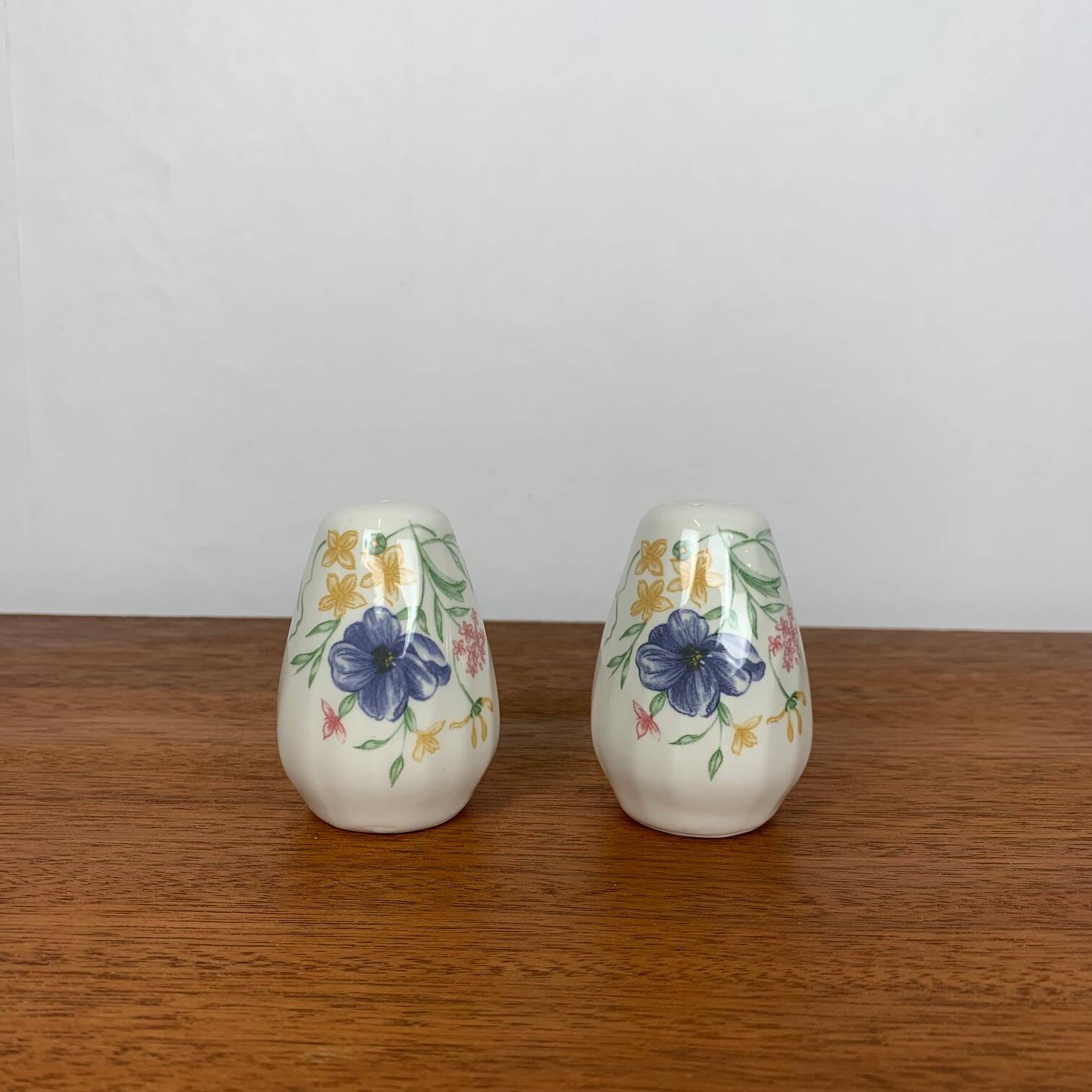 Salt & Pepper Duo, Crown Clarence, England, 1980
