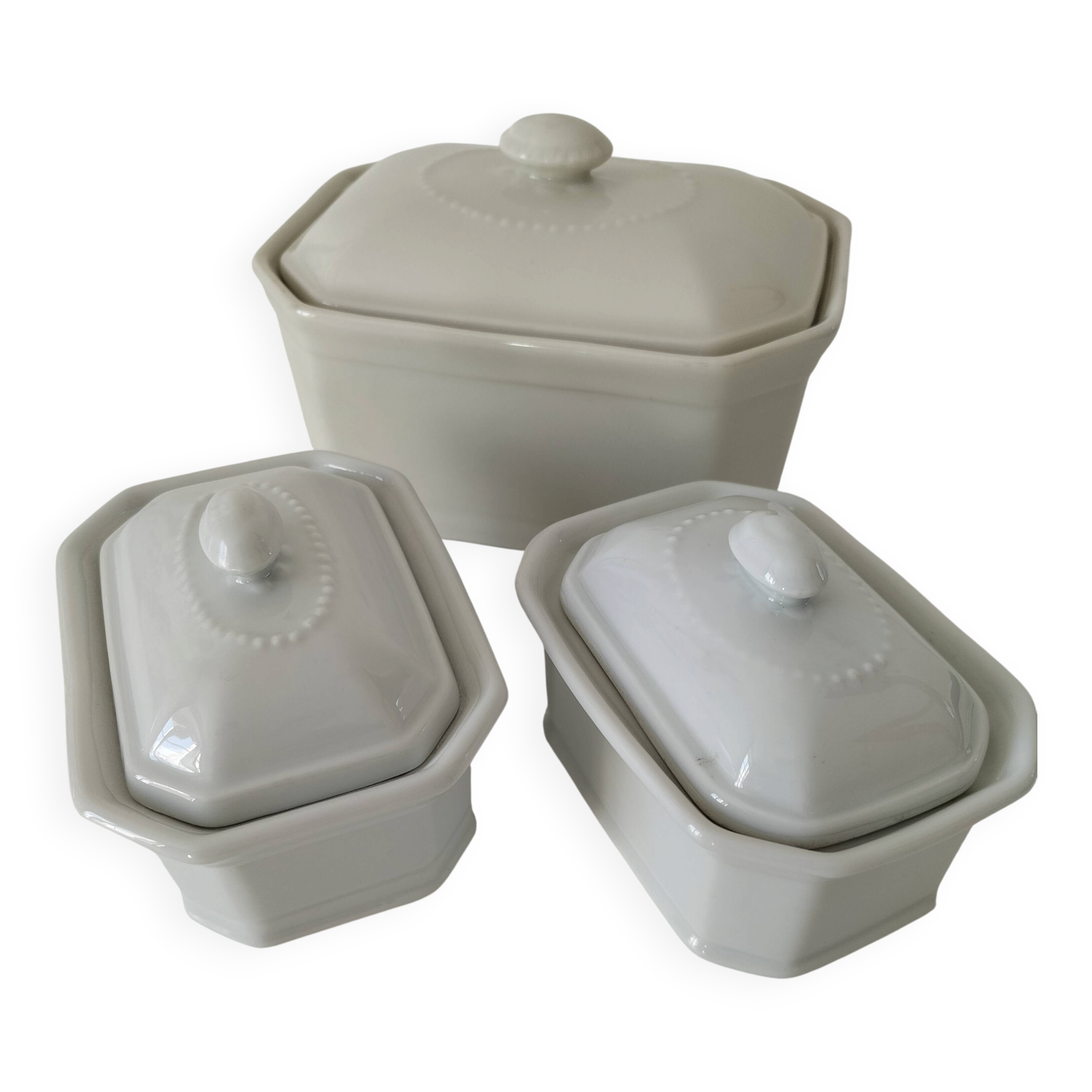 Trio of terrines Apilco porcelain model pearl