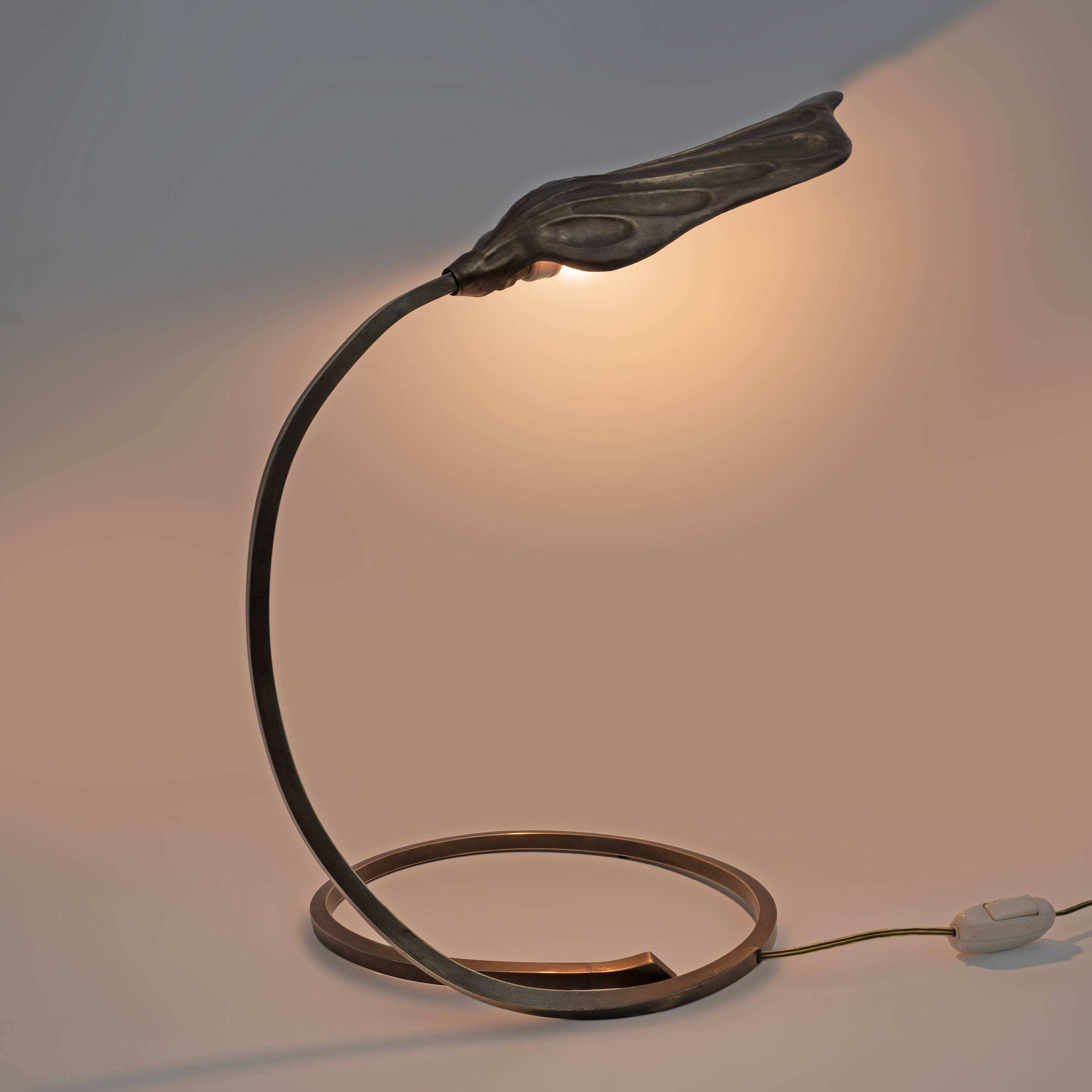Tommaso Barbi Mid-century Modern Brass Leaf Table Lamp by Bottega Gadda,60