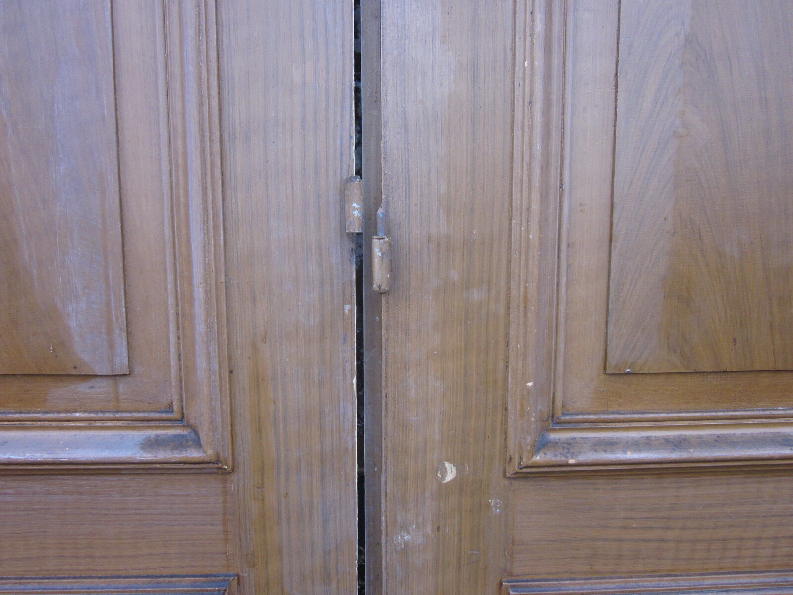 3 old separation doors