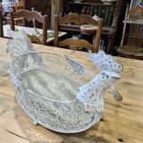 Iron basket with hen