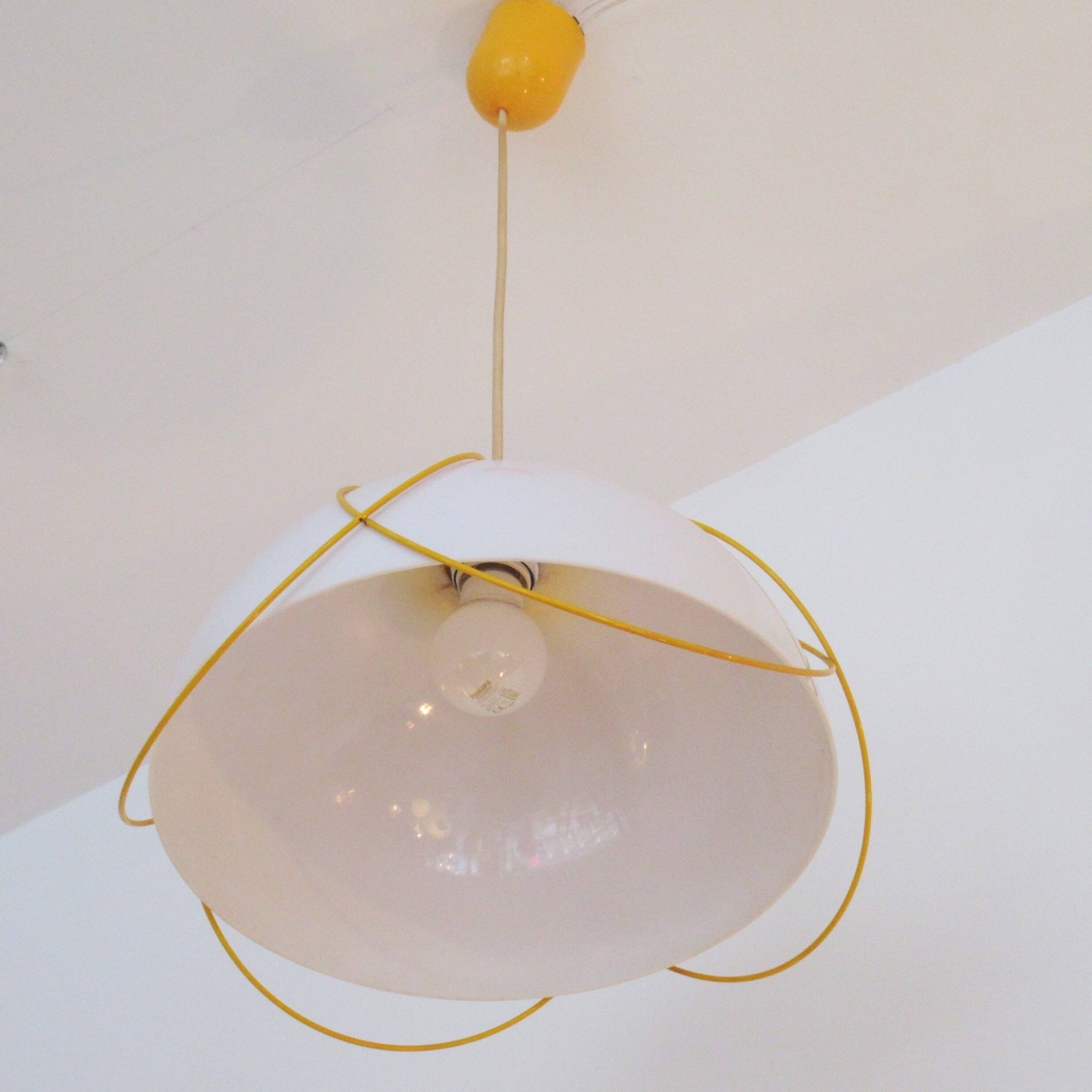 White and yellow suspension from the 1980s.