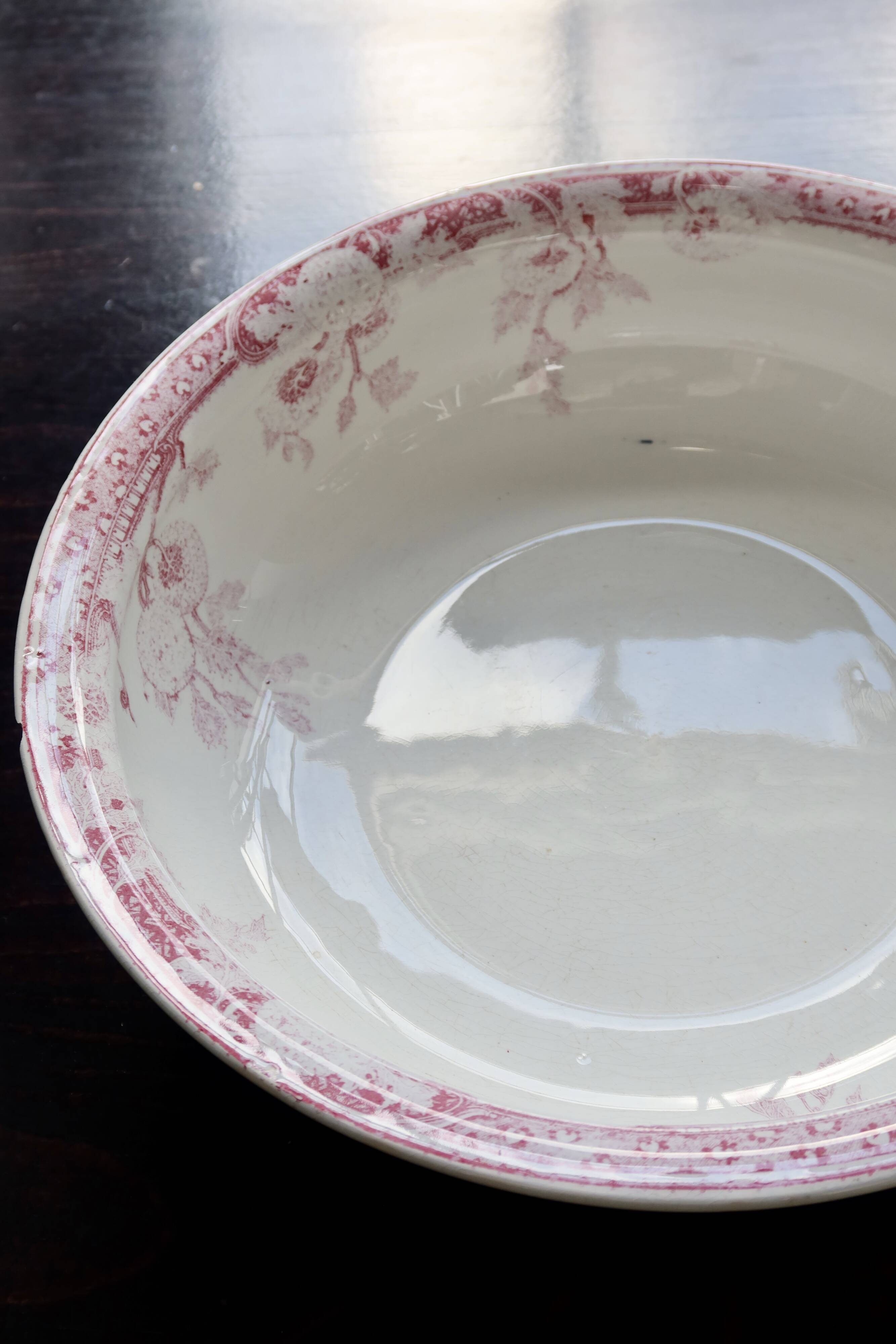 Antique Lunéville earthenware basin/salad bowl, Printanier pattern, red