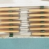 Box of 12 knives, Carl